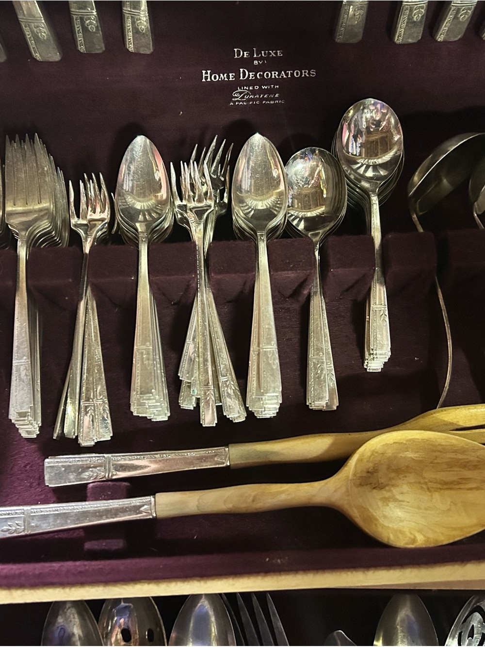 De Luxe 125 Collection Silverplate Flatware Set - Silver